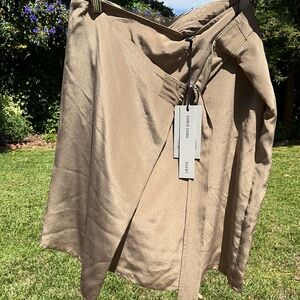 Damir Doma “Silent” Short Wrap Skirt, 100% Silk, NWT, Size Small